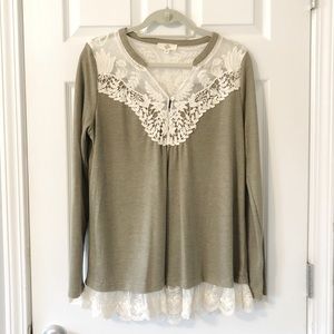 {entro} NWOT Long Sleeve Lace Trim Sweater